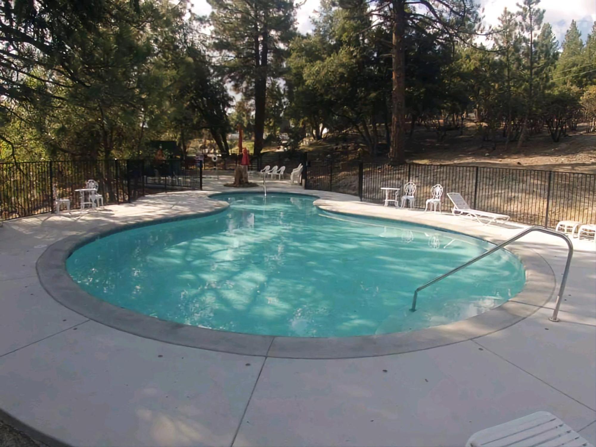 Alhatti Christian Resort Idyllwild Luaran gambar